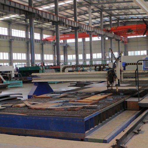 數(shù)控等離子切割機(jī)4臺(tái)